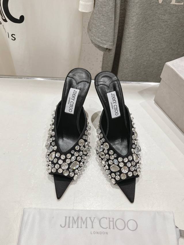 高版本出厂 Jimmy Choo*｜Jc 吉米周2024Ss新款简约尖头彩钻拖鞋高跟鞋 原版套楦，完美的线条，简约大气上脚显气质粗跟舒适百搭，还能拉长双腿显高显